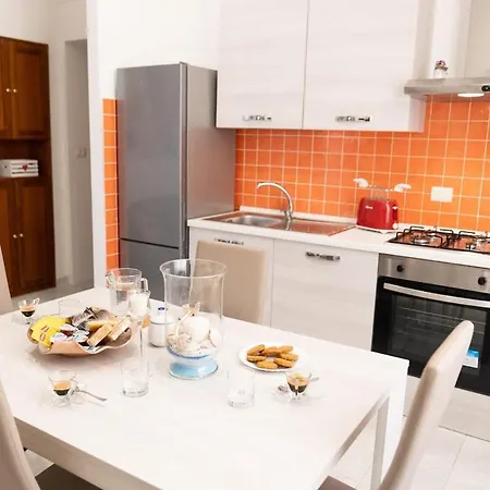 Appartement Casa Mondy - Centre Cagliari, 2 Bedrooms, Ac, Sleeps 5 *